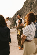 Load image into Gallery viewer, Marble Tour in the Carrara quarries + Aperitif