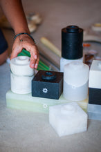 Load image into Gallery viewer, COM