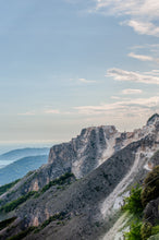 Load image into Gallery viewer, Marble Tour in the Carrara quarries + Aperitif